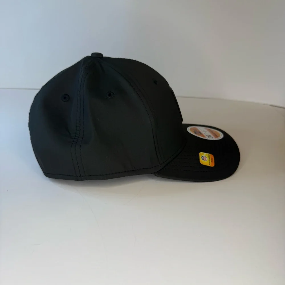 New Era 2025‎ Sideline Hot Weather Saints 39THIRTY Stretch Fit Hat S/M NFL NWT